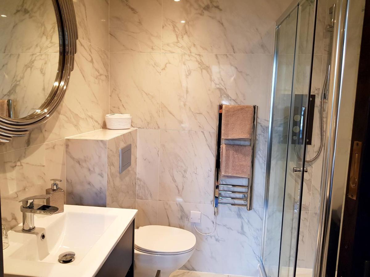 The Queens Head, Parkside Apartment 1 Burley in Wharfedale Екстер'єр фото